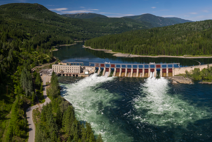 The Corra Linn Dam with spillway gates that run across the Kootenay River.