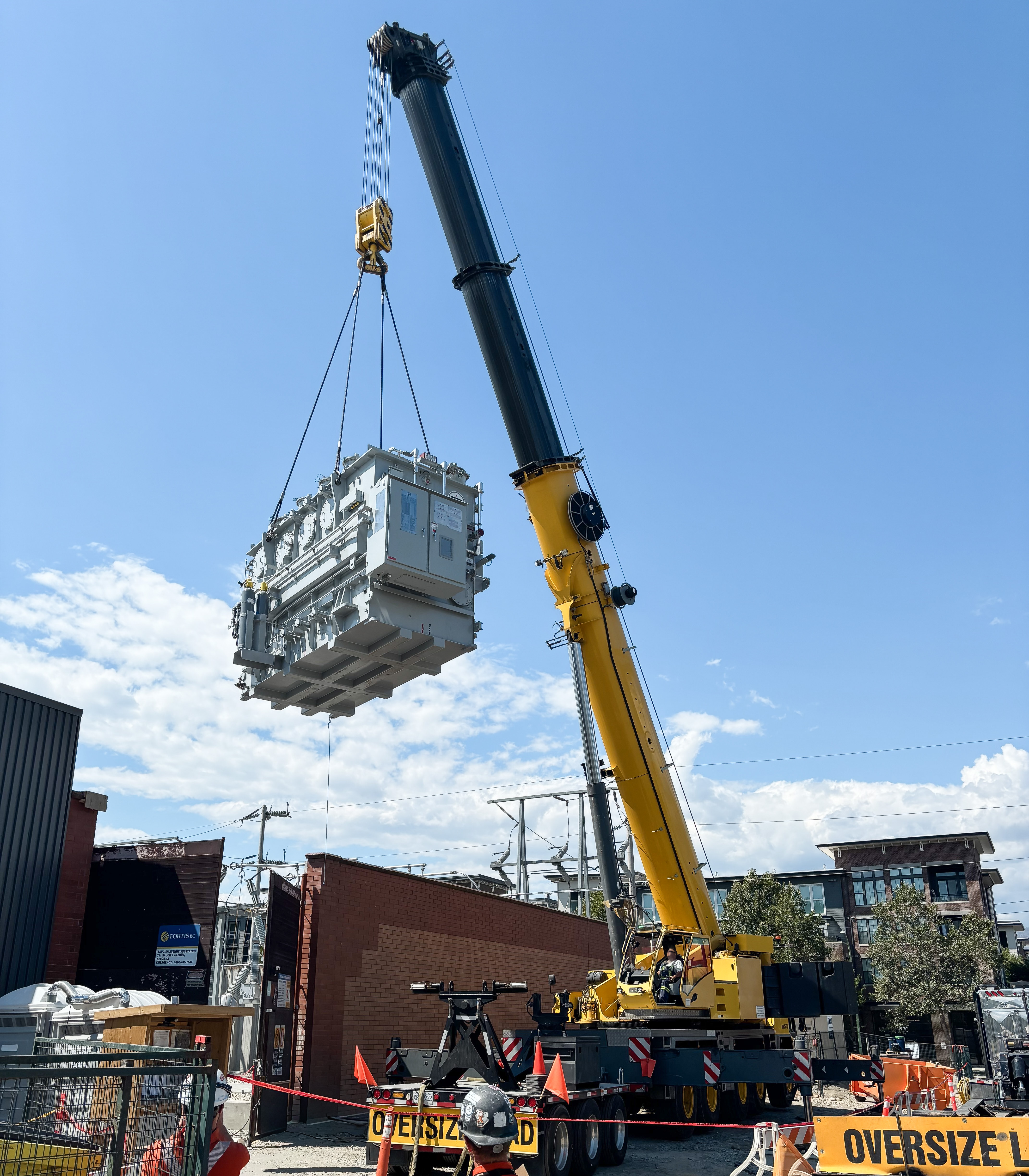 okanagan-energy-capacity-sau-t2-transformer-delivery-er New transformer arriving at Saucier substation.